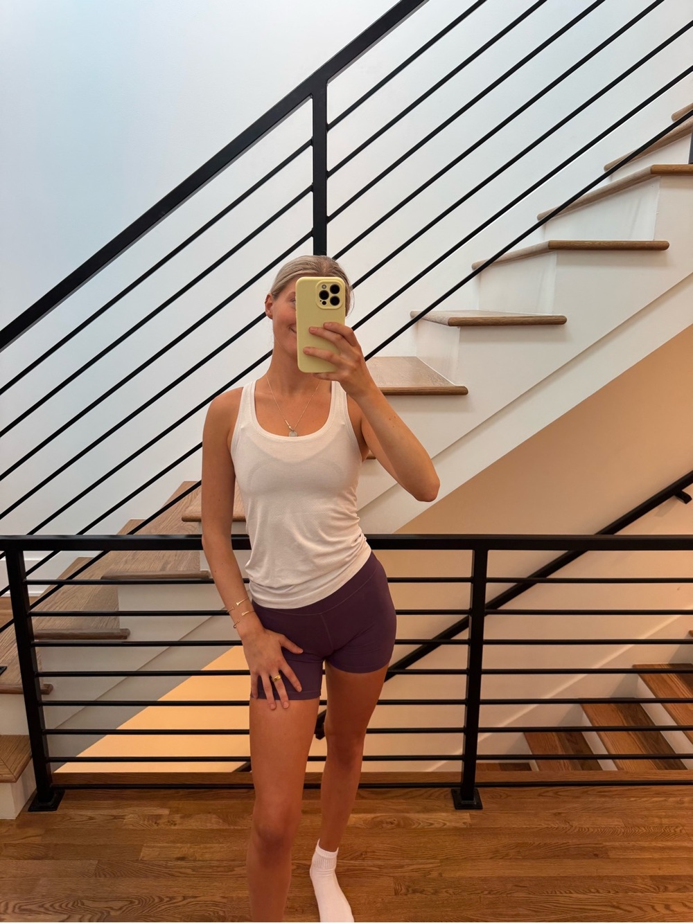 Lululemon White Swiftly Tech 2.0 Tank - Size 4 Full Length